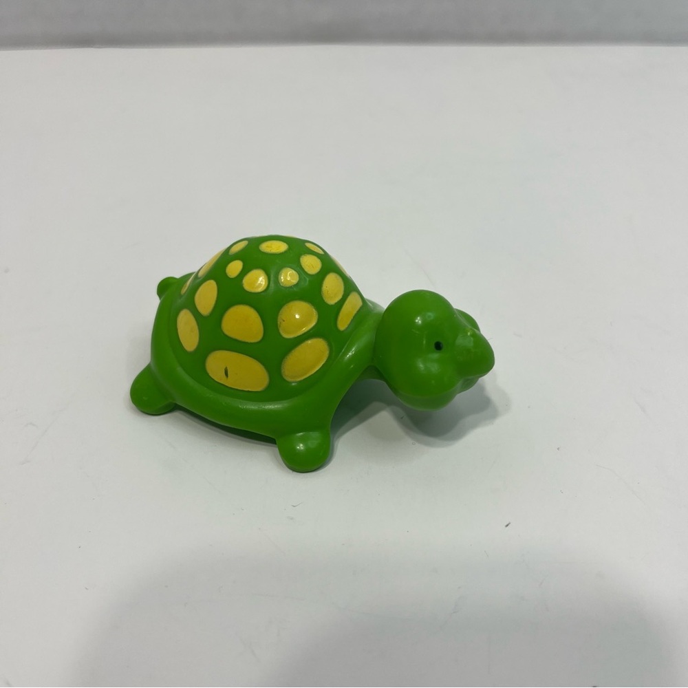 STRAWBERRY SHORTCAKE pet tea time turtle #2 vintage toys